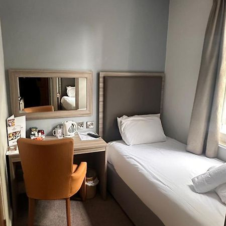St Andrews Town Hotel Droitwich Eksteriør bilde