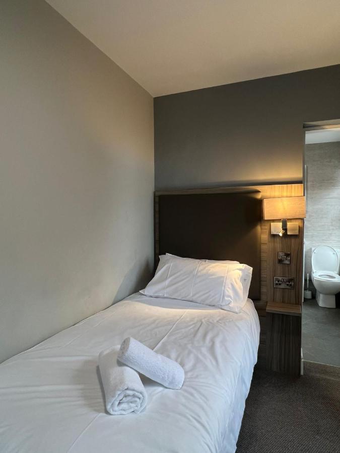 St Andrews Town Hotel Droitwich Eksteriør bilde