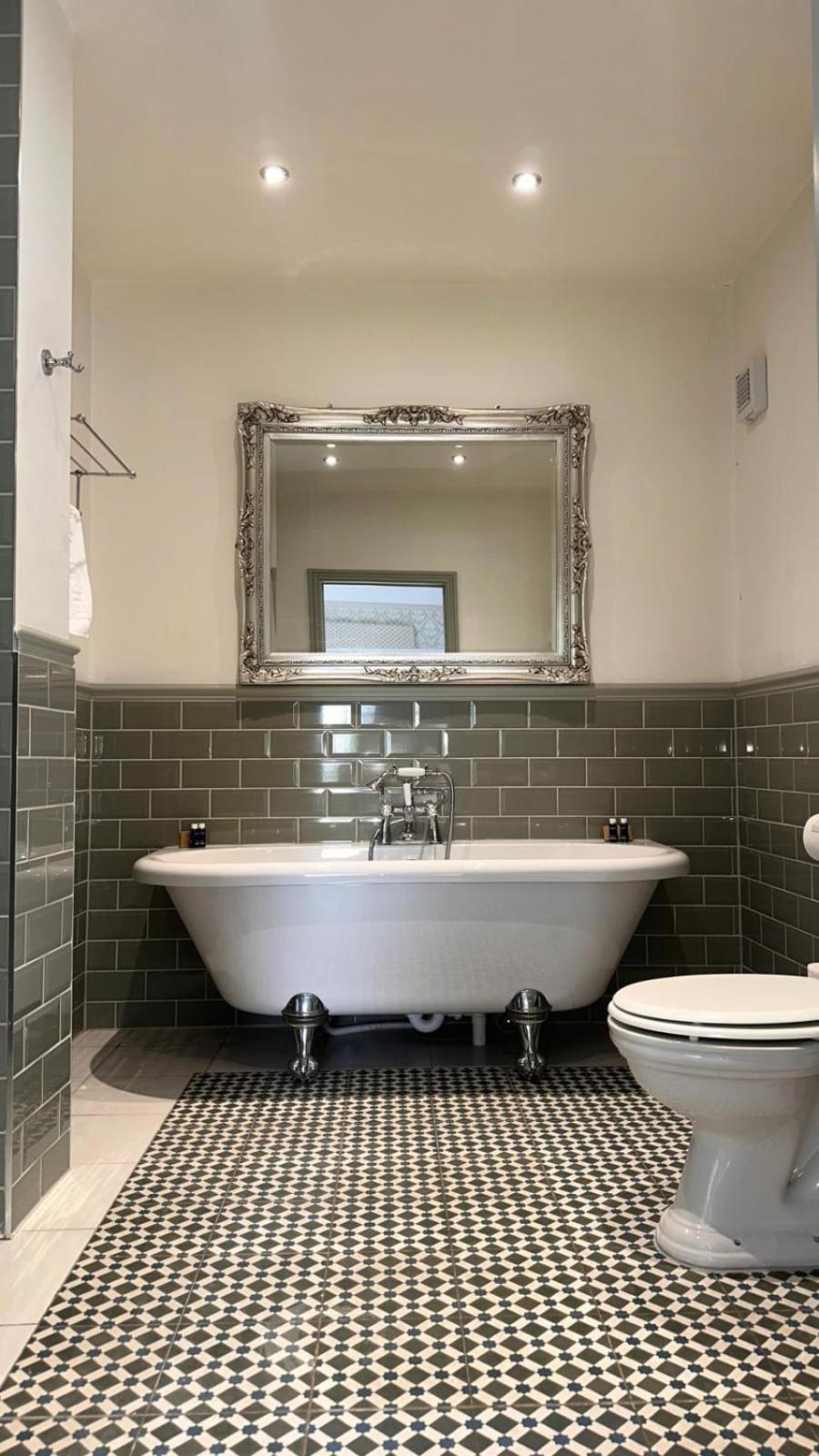 St Andrews Town Hotel Droitwich Eksteriør bilde
